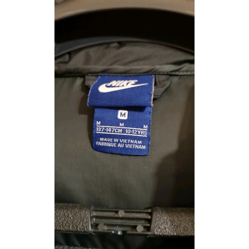 Nike boys coat black 10 to 12.