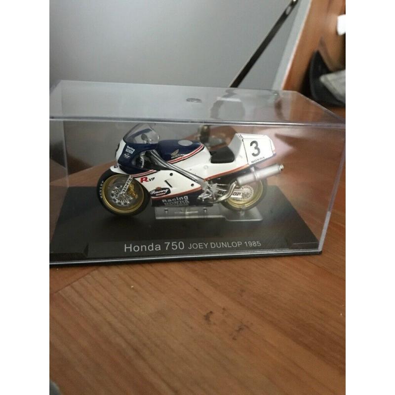Model motorcycle Joey Dunlop