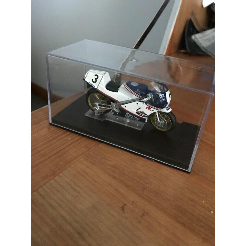 Model motorcycle Joey Dunlop