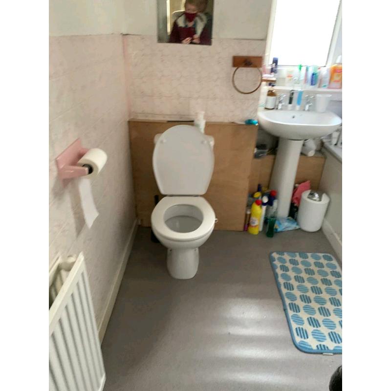 Wanted- Tiler or Handyman To Re- tile a bathroom