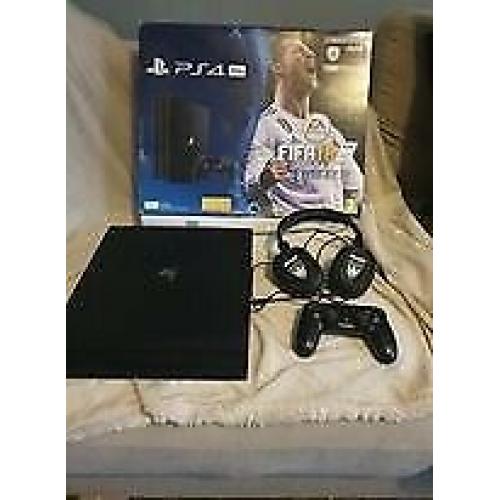 PS4 PRO Console
