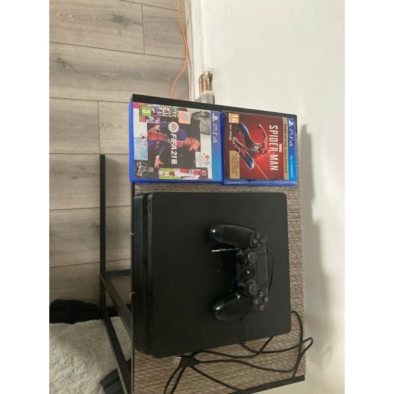 PS4 with Spider-Man and fifa 21