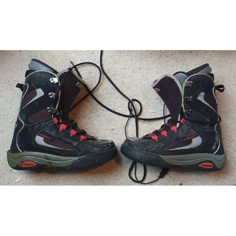 Nitro Snowboard Boots - Size UK8