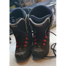 Nitro Snowboard Boots - Size UK8