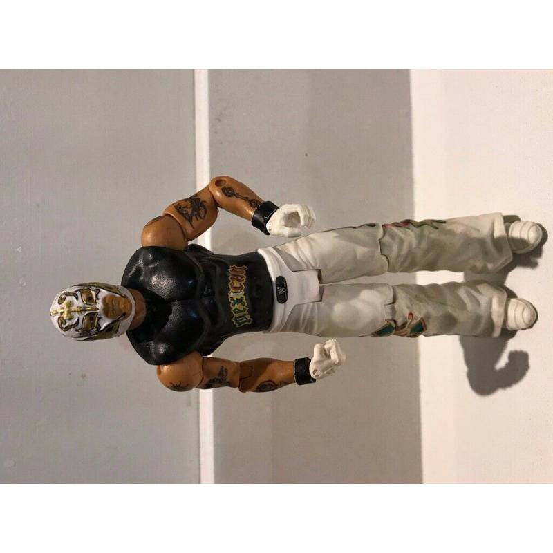 WWE WRESTLING FIGURE BUNDLE
