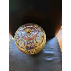 Japanese Royal Satsuma Crackle Glaze lidded Vase,Stunning colours.