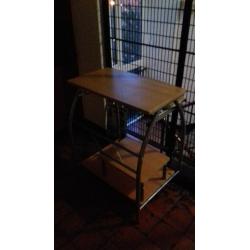 A free desk, smallish and good for a laptop as well, good condition