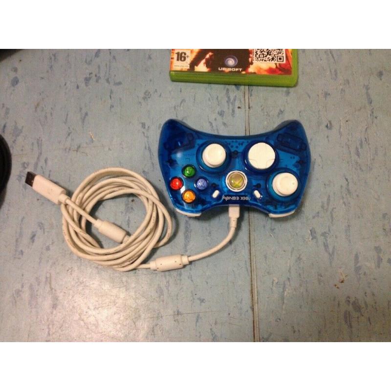 Xbox 360 slim 20GB Complete with 1x Wired Controller & 1 x Game