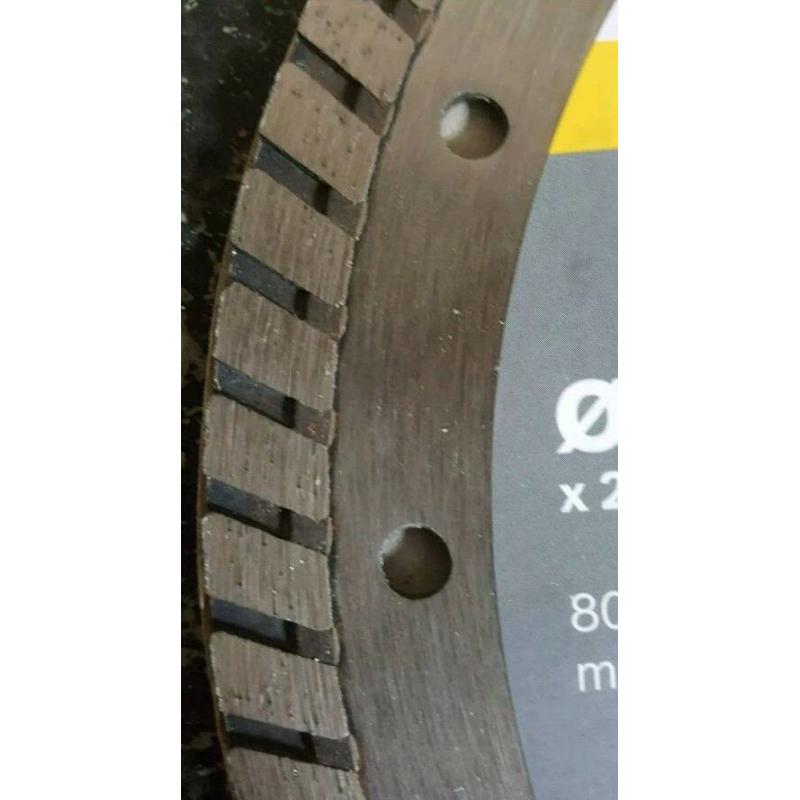 Bosch professional Universal Cutting Diamond Disc 230mm