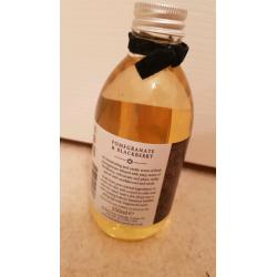 BNWT Bath House Pomegranate bath soak