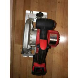 Milwaukee Circular saw with battery and charger