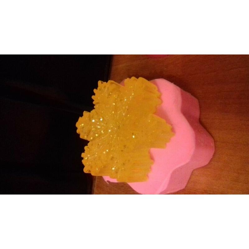 Candel and soap hampers (contact us to discuss your detailed orders )