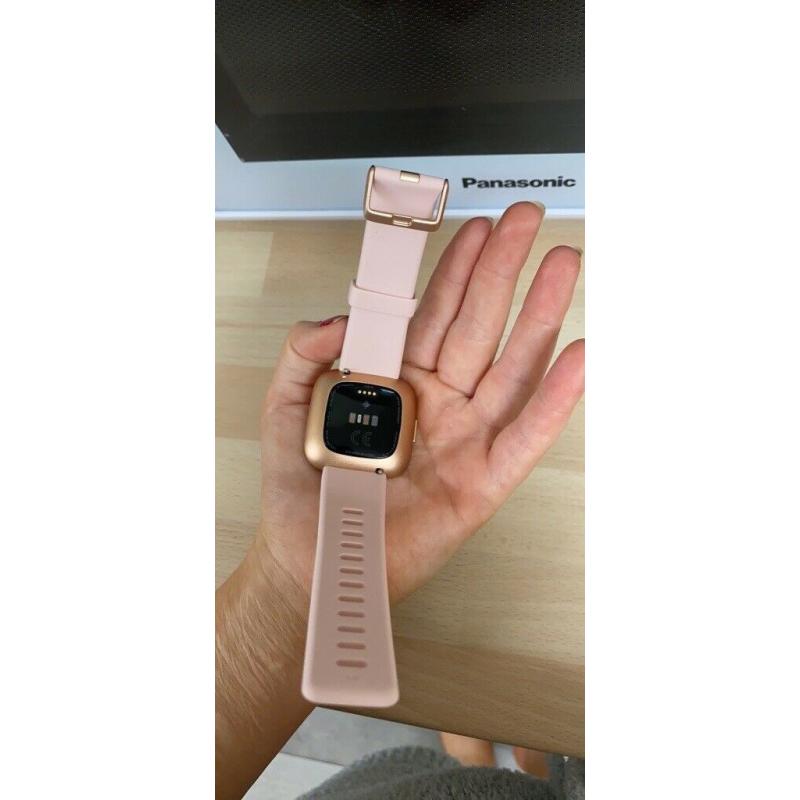 Pink Fitbit versa 2 - new