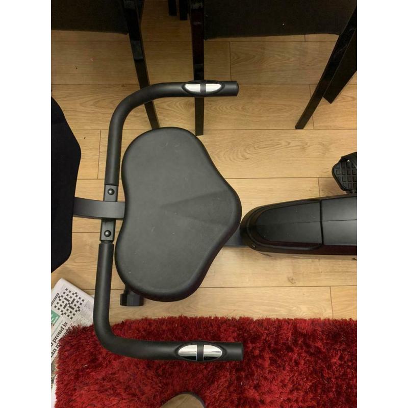 Recumbent exercise bike