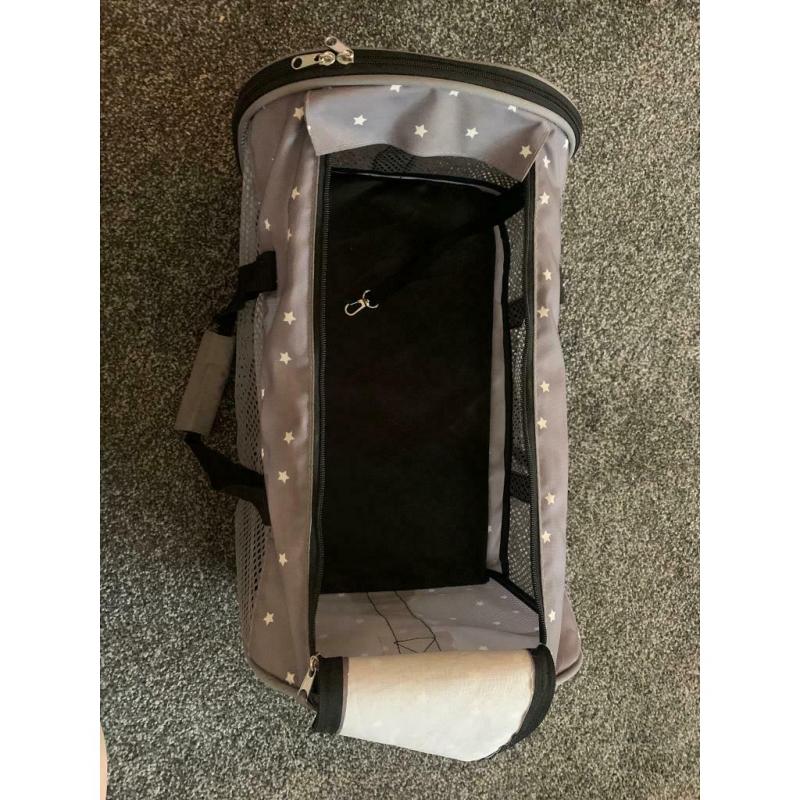 Puppy carrier