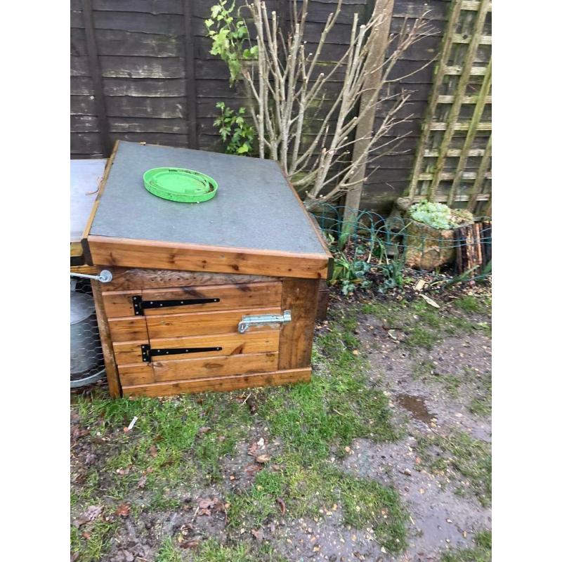 Chicken Coop run 8ft 5 hens