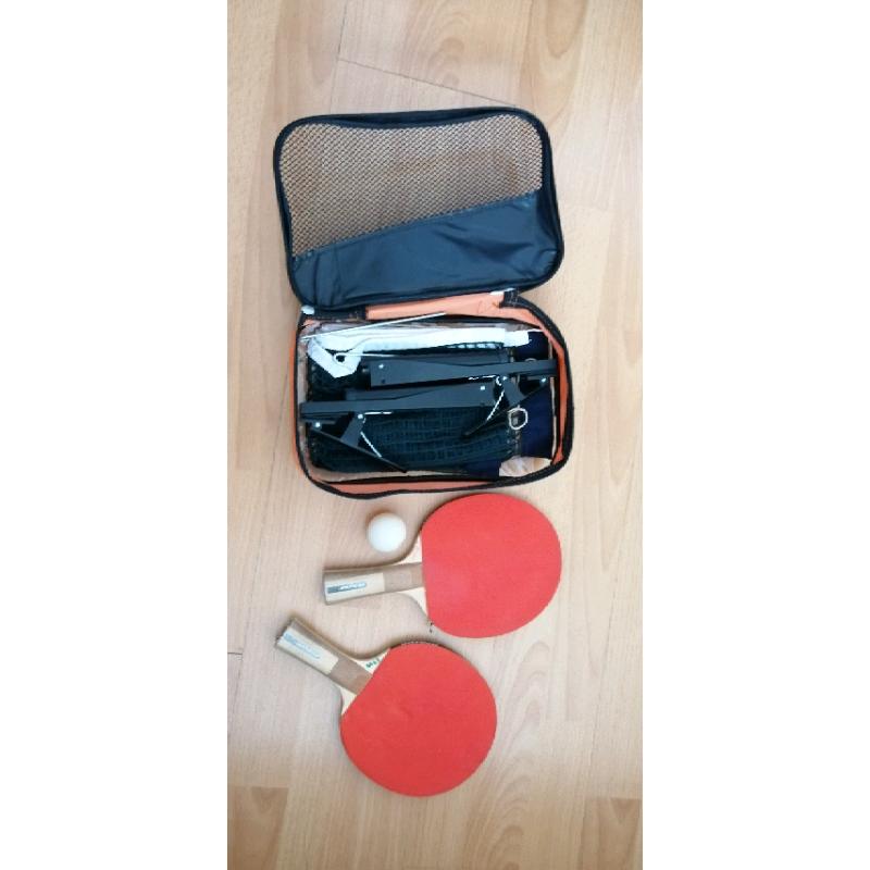 Table tennis bat's net balls
