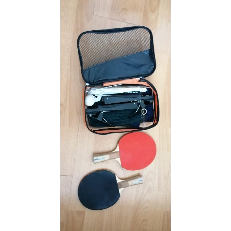 Table tennis bat's net balls