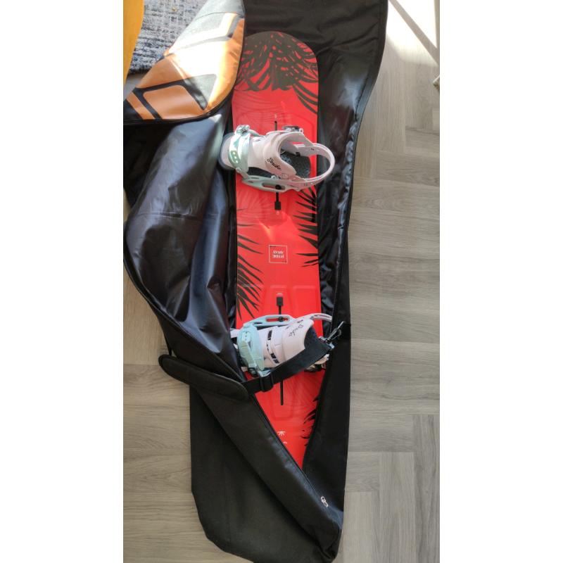 Perfect condition Burton snowboard with bindings
