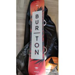 Perfect condition Burton snowboard with bindings