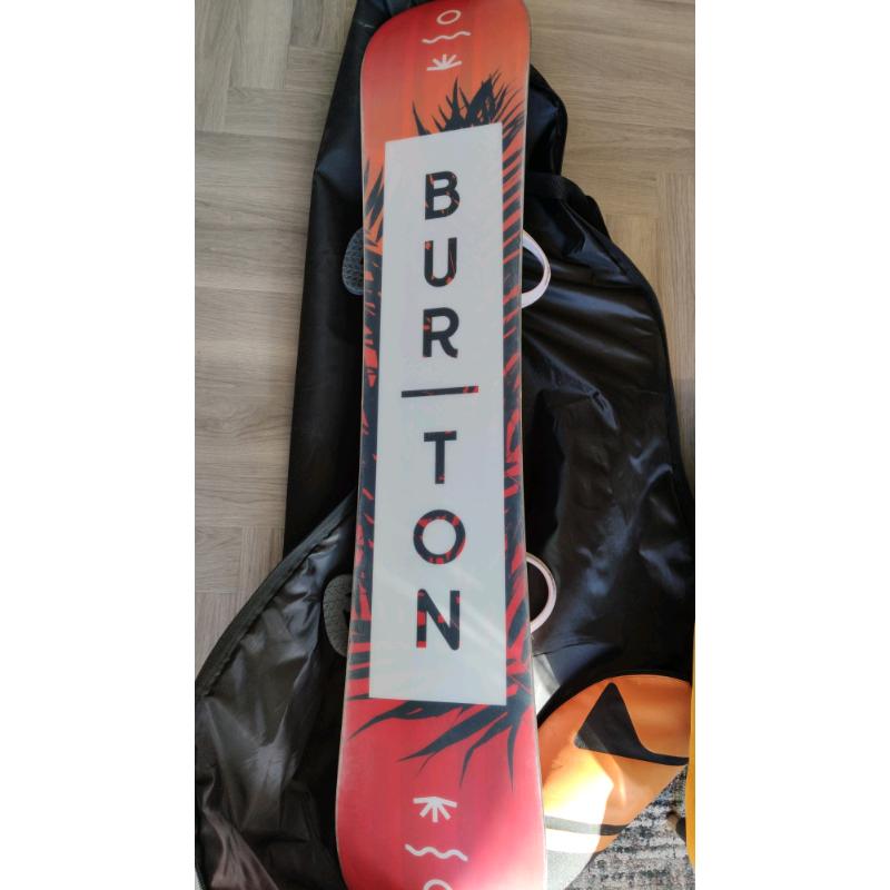 Perfect condition Burton snowboard with bindings
