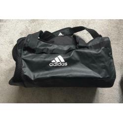 ADIDAS CONVERTIBLE TRAINING DUFFEL BAG