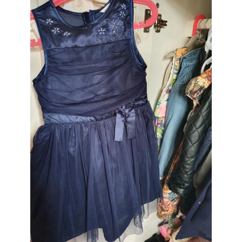 Navy occassion dress by Yumi aged 4-5