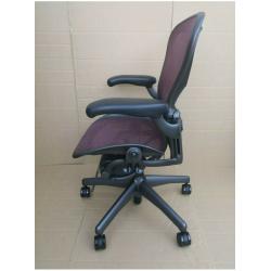 Herman Miller Aeron B - Red x 20