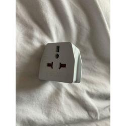 Universal adaptor