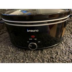 Large slow cooker