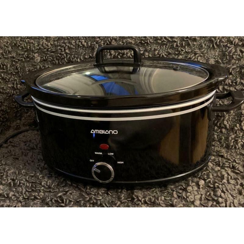 Large slow cooker