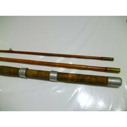 A Vintage RIVULET 3 x Piece 10?6" Cane Rod