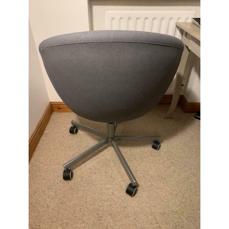 Skruvsta swivel chair from Ikea