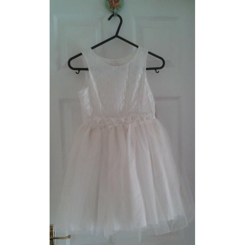Marmellata Kids Beautiful White Dress great for Party or Wedding - Age 7