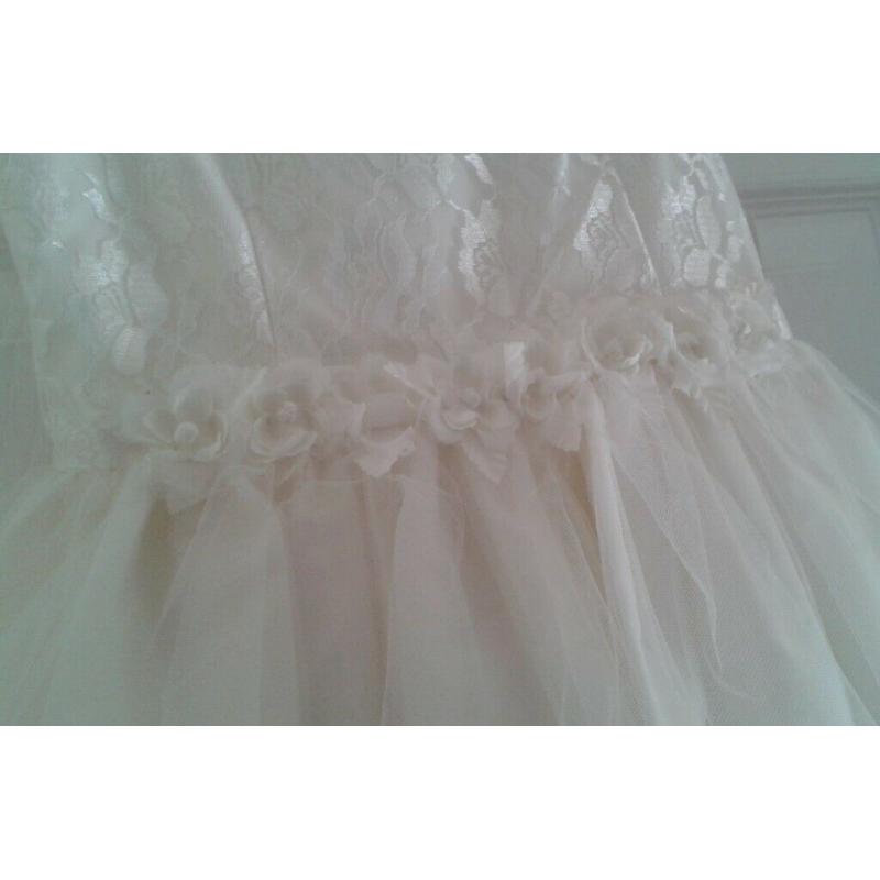 Marmellata Kids Beautiful White Dress great for Party or Wedding - Age 7