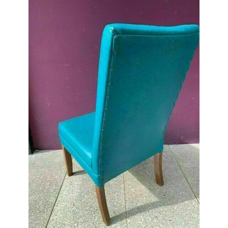 High back retro visitor chair