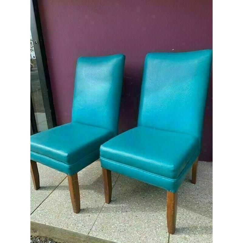 High back retro visitor chair
