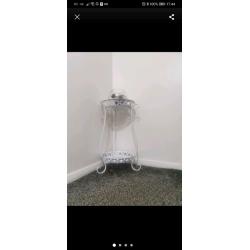 2 tier plant stand