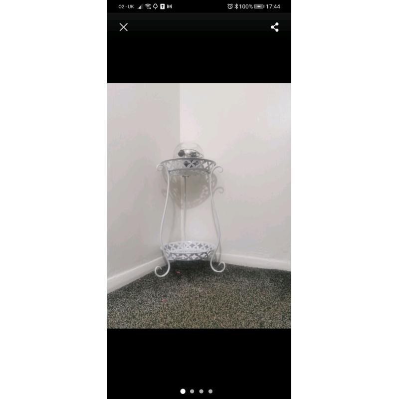 2 tier plant stand