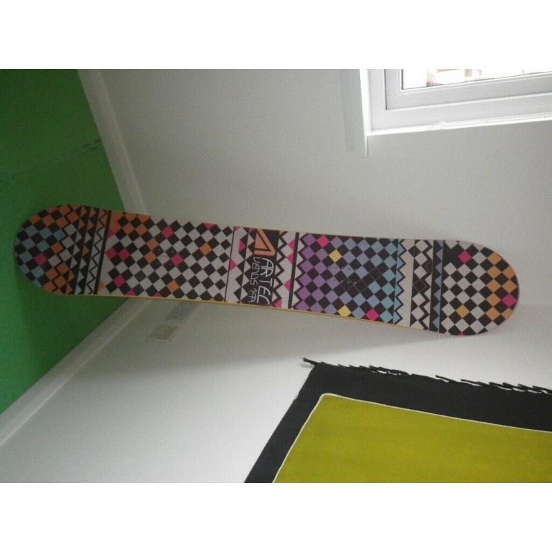 Brand new-Snowboard Artec Venus 149cm