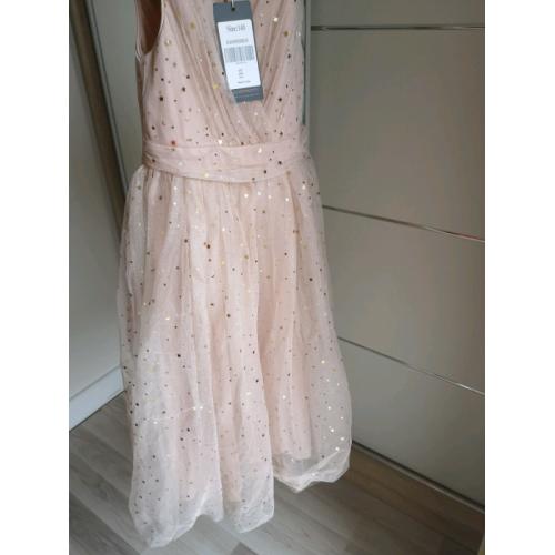 Beautiful dress for a girl NEW