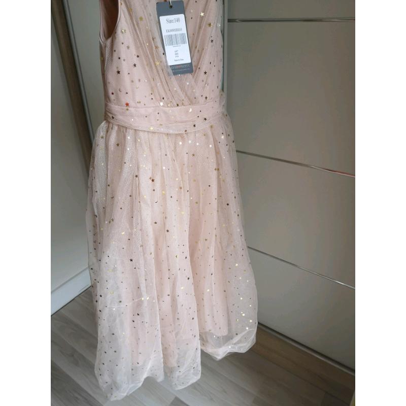 Beautiful dress for a girl NEW
