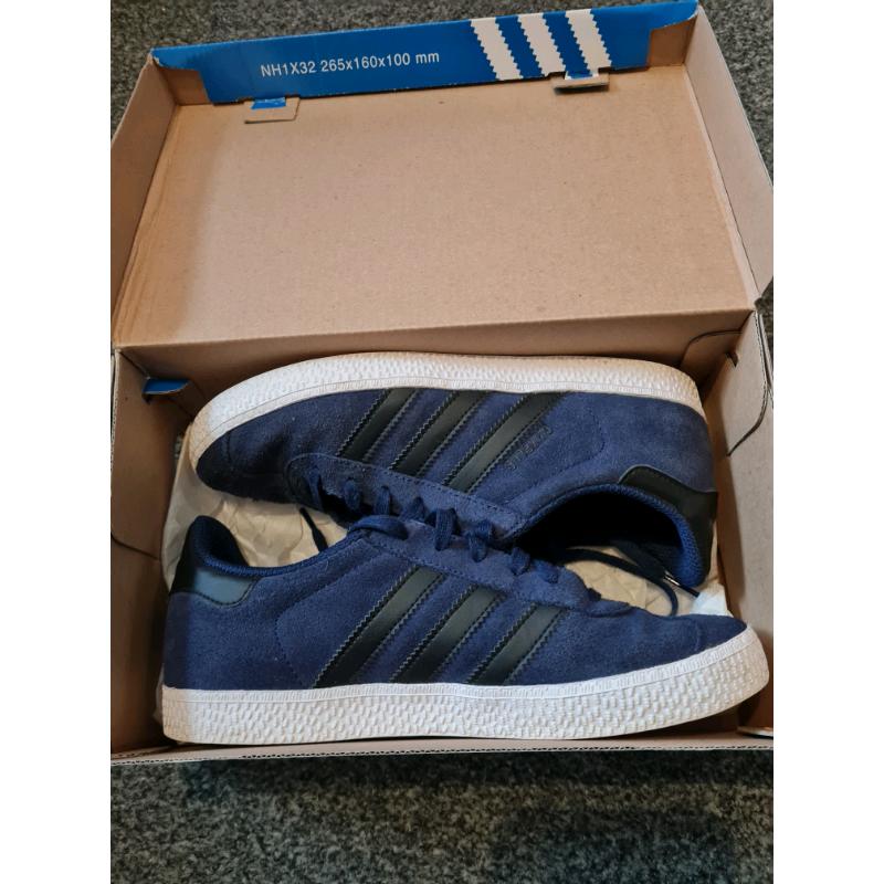 Adidas gazelle size 3.5