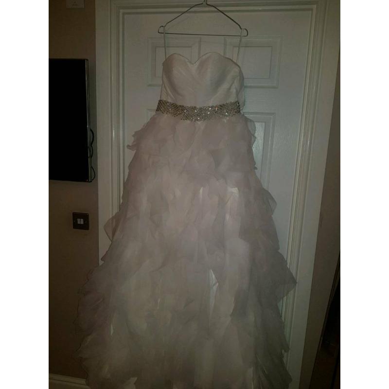 wedding dress