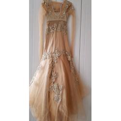 Gold gown for sale, size 8 in great condition.