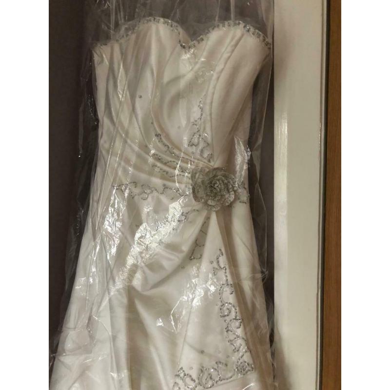 Ivory Satin Wedding Dress