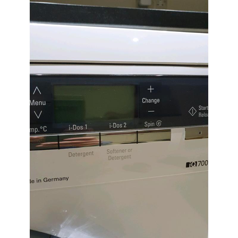 Seimens iq700 spares or repair