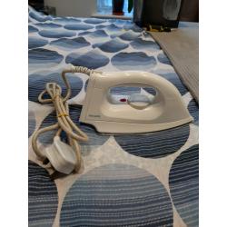 PHILIPS TYPE HI 108/B DRY IRON 1100WATTS MAX