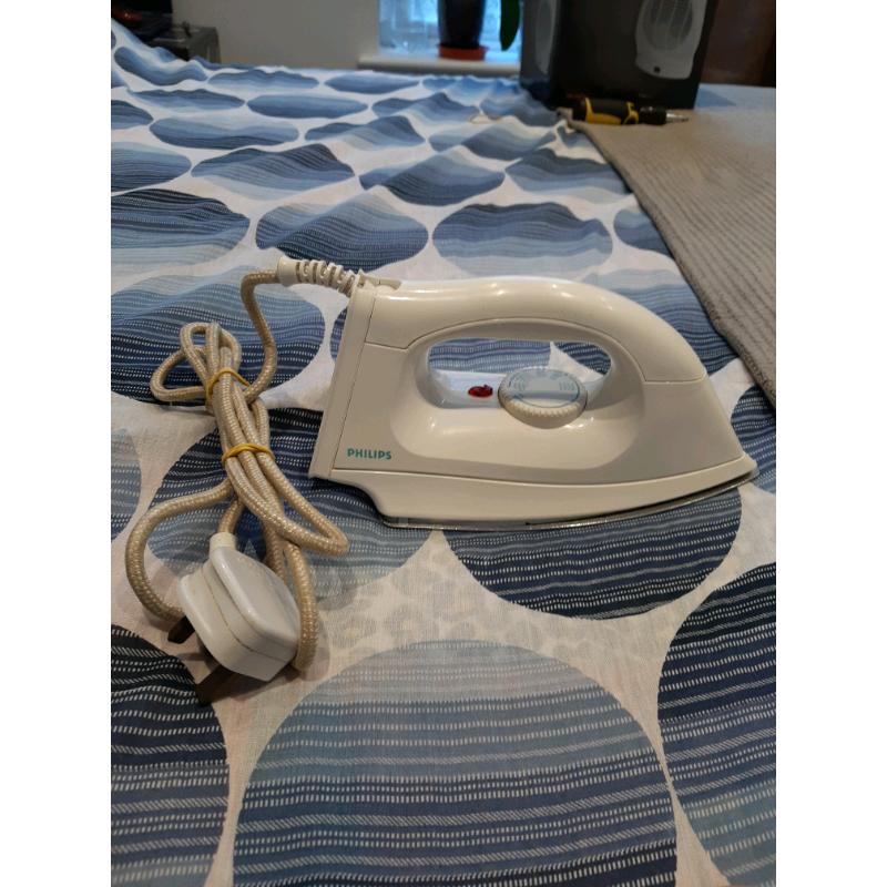 PHILIPS TYPE HI 108/B DRY IRON 1100WATTS MAX