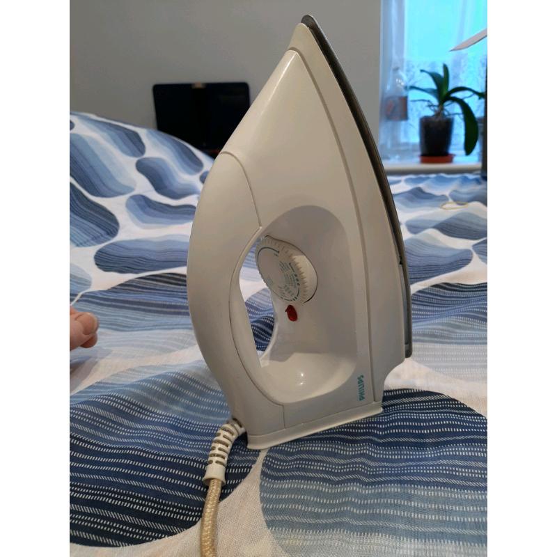 PHILIPS TYPE HI 108/B DRY IRON 1100WATTS MAX